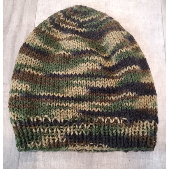 Handmade Crocheted Camo Adult Beanie Hat Skull Cap Army Camouflage Green Brown - Picture 1 of 4
